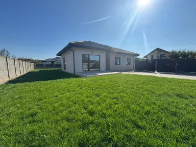 Casă 4 camere Moșnița Nouă - poza 3