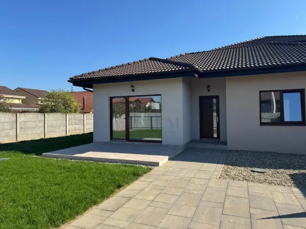 Casă 4 camere Moșnița Nouă - poza 4