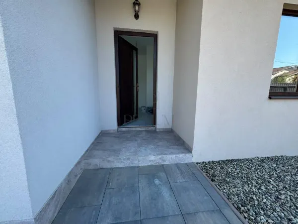 Casă 4 camere Moșnița Nouă - poza 5
