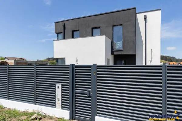 Casă 5 camere Brașov - poza 1