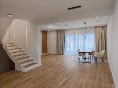 Casă 4 camere Moșnița Veche - poza 2