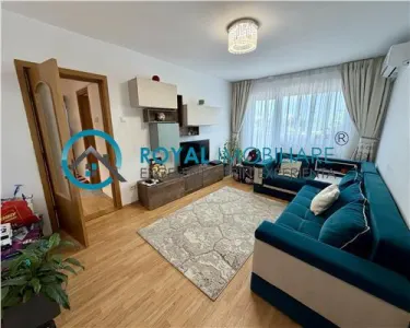 Royal Imobiliare - Vanzare apartament 4 camere zona Republicii - Ploiesti