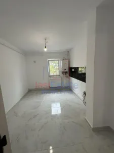 Apartament 4 camere Renovat - Zona Dacia - Iasi