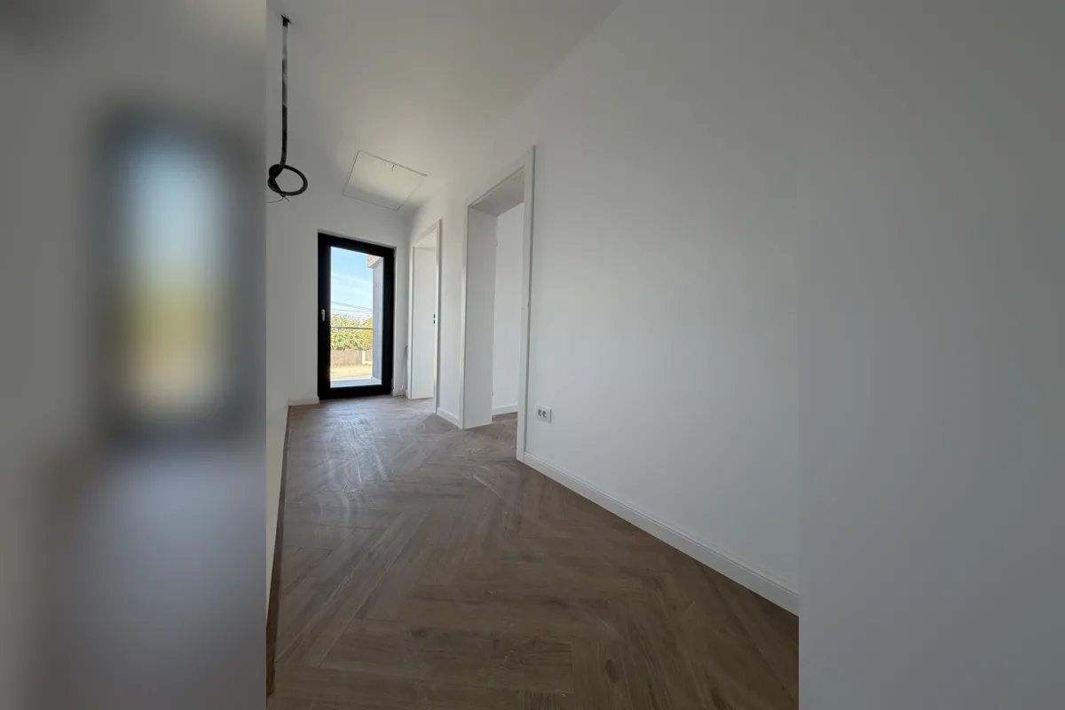 Casă 4 camere Miroslava - poza 6