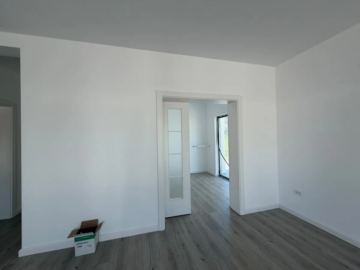 Casă 4 camere Miroslava - poza 7