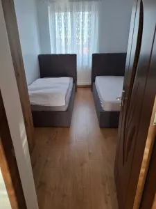 BRASADAS vinde ap 3 cam etaj 4/4 in zona Closca. - Satu Mare