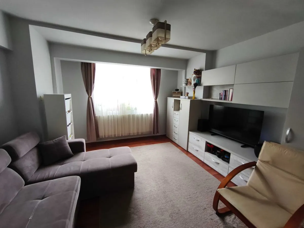 Apartament 3 camere Satu Mare - poza 1