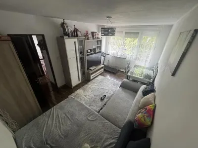 BRASADAS vinde ap 3 cam etaj 3/4 Carpați 1. - Satu Mare