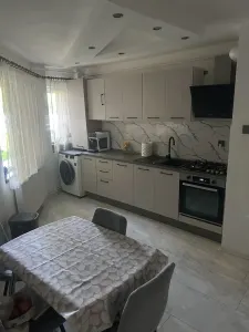 BRASADAS vinde ap 3 cam PARTER M16 Careiului. - Satu Mare