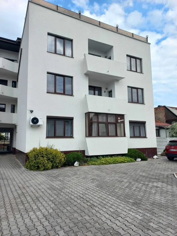 Apartament 2 camere Satu Mare - poza 1