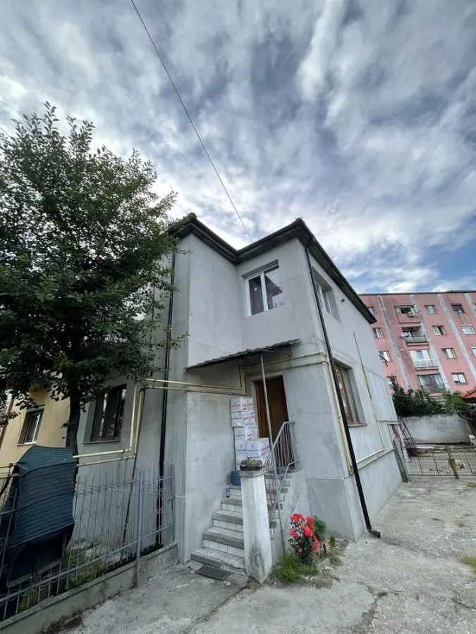 Apartament 4 camere Satu Mare - poza 1