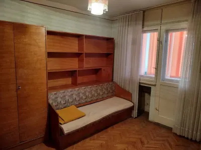 BRASADAS vinde ap 3 cam etaj 4/4 in Micro 16 Brândușa. - Satu Mare
