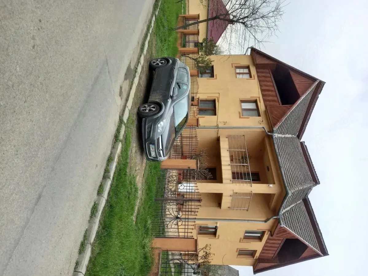Casă 4 camere Satu Mare - poza 1