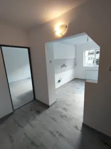BRASADAS vinde ap 2 cam finisat Micro 16 etaj 2/4. - Satu Mare