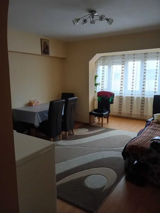 Apartament 3 camere Satu Mare - poza 1