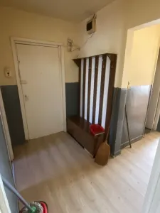BRASADAS vinde ap 3 cam etaj 1/4 in Micro 17. - Satu Mare