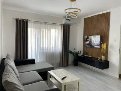 BRASADAS vinde ap 2 cam 51mp etaj 4/4 zona ULTRACENTRALA. - Satu Mare