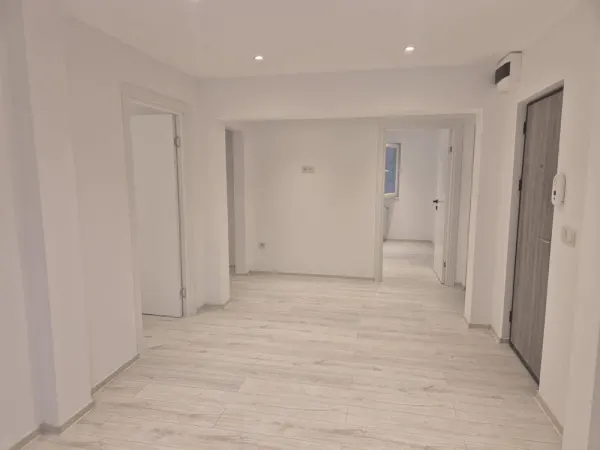 Apartament 4 camere Satu Mare - poza 2