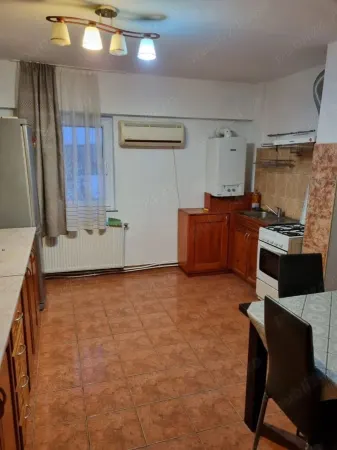 Apartament 3 camere Satu Mare - poza 1