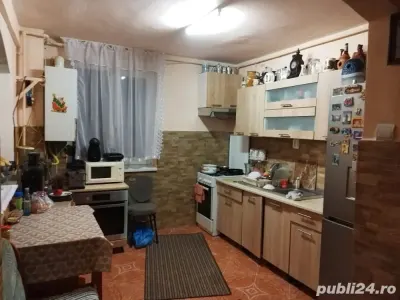 BRASADAS vinde apartament 3 cam PARTER piata Hermes. - Cluj-Napoca