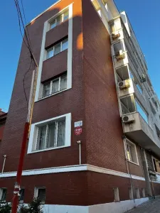 BRASADAS inchiriaza APARTAMENT cu 3 camere zona Mihai Bravu - Bucuresti