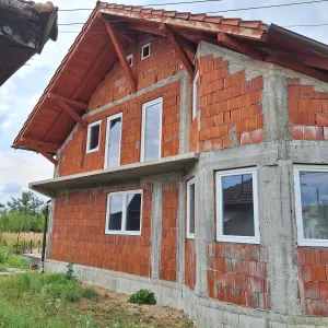 BRASADAS vinde casă în rosu și casa veche. - Satu Mare