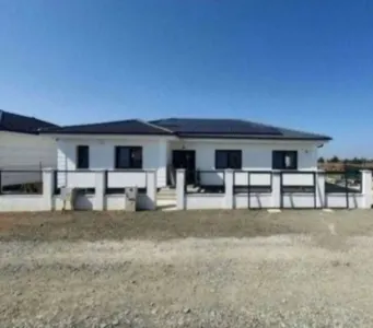 BRASADAS vinde casa NOUA în zona Lucian Blaga. - Satu Mare