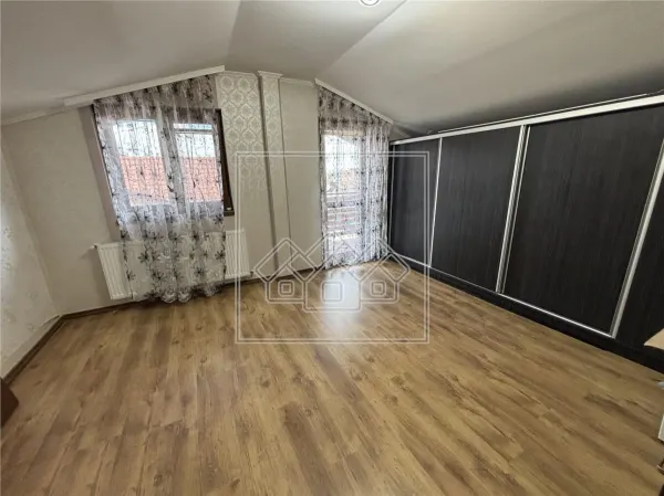 Casă 5 camere Sibiu - poza 9
