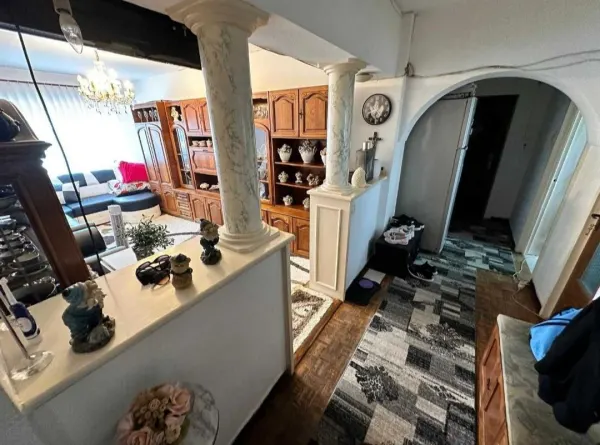 Apartament 4 camere Satu Mare - poza 1