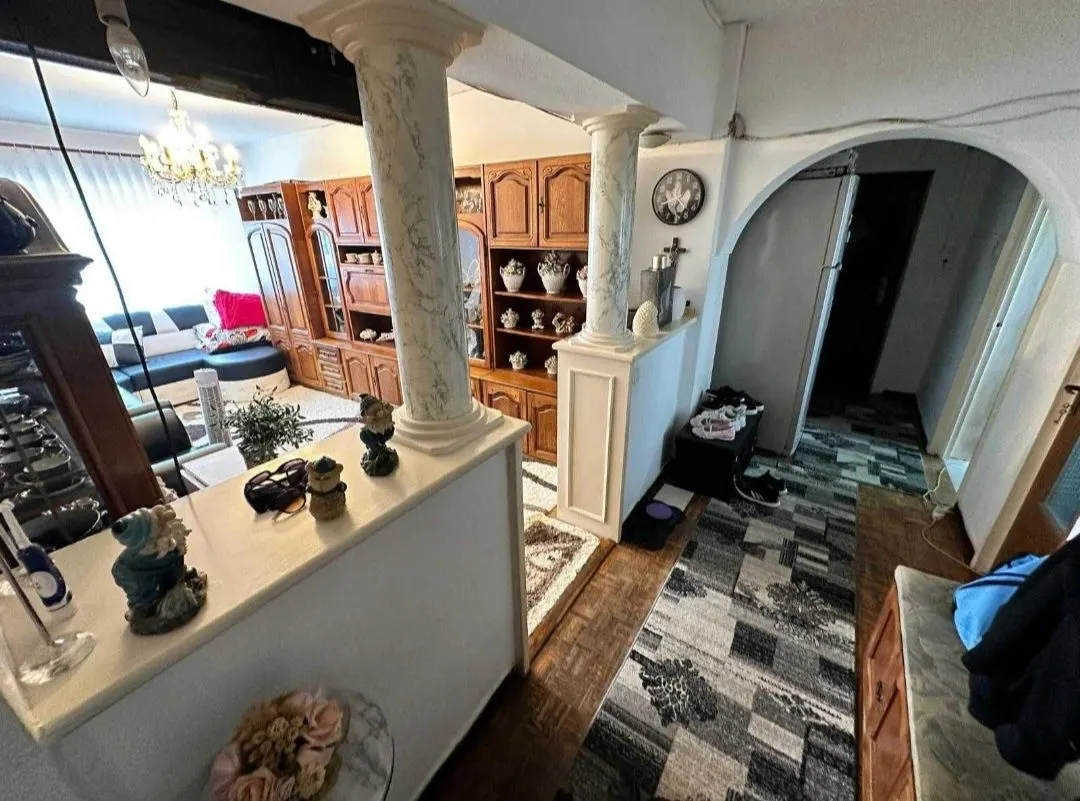 Apartament 4 camere Satu Mare - poza 1
