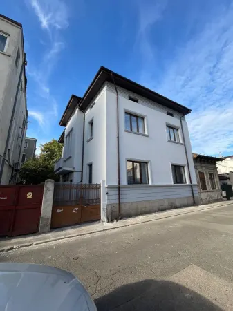Casă 8 camere București - poza 2