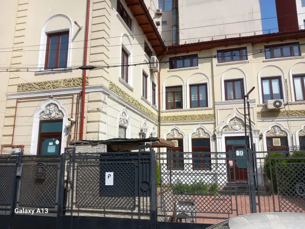 Casă 14 camere București - poza 5