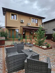 Casă 3 camere București - poza 1