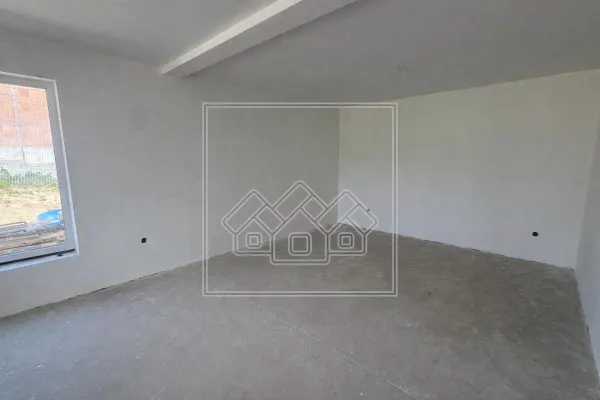Casă 4 camere Cisnădie - poza 2