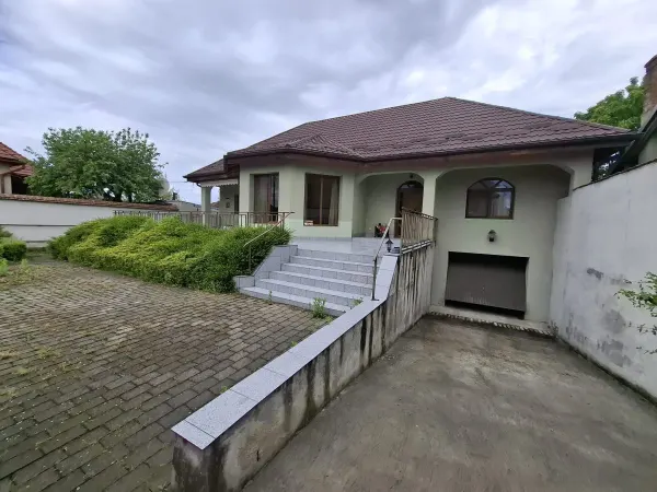 Casă 3 camere Avrig - poza 1