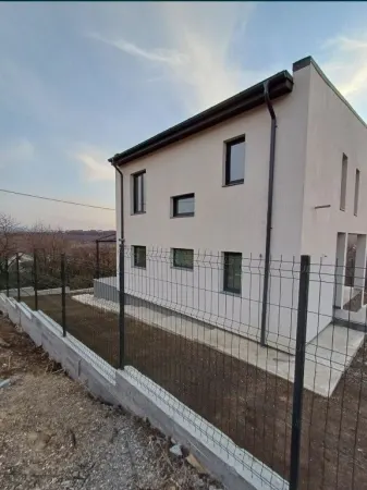 Casă 4 camere Iași - poza 1