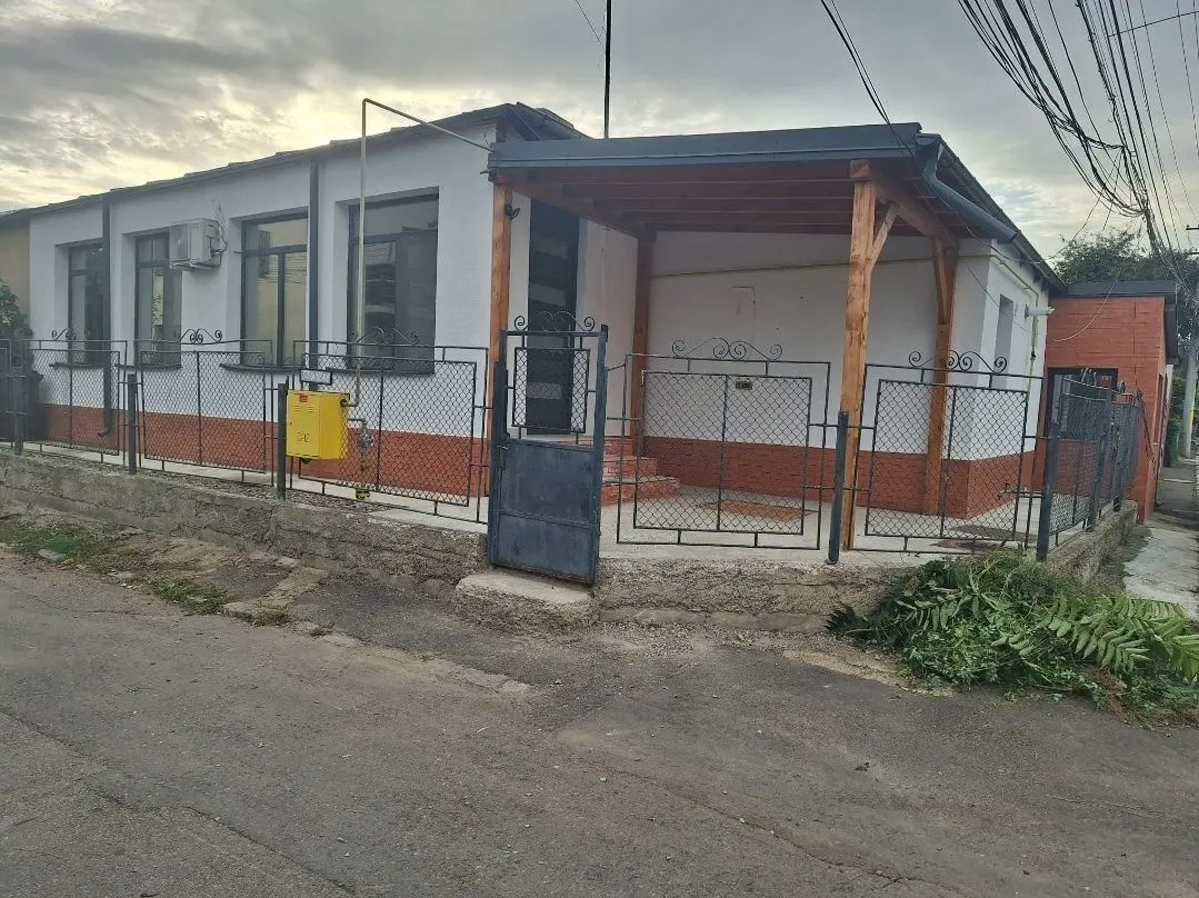 Casă 4 camere Iași - poza 1