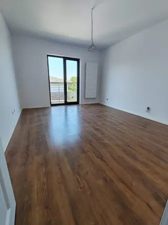 Casă 4 camere Miroslava - poza 6