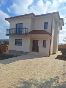 Casă 4 camere Iași - poza 2