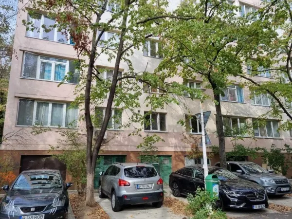 Apartament 3 camere București - poza 1