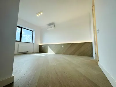 Apartament 3 camere București - poza 1
