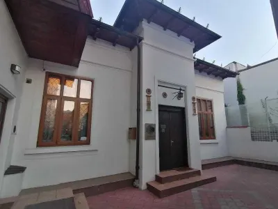 Casă 2 camere București - poza 1