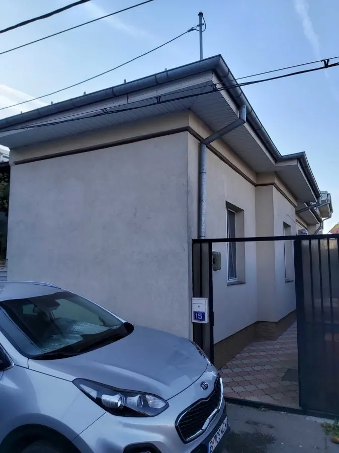 Casă 3 camere București - poza 1
