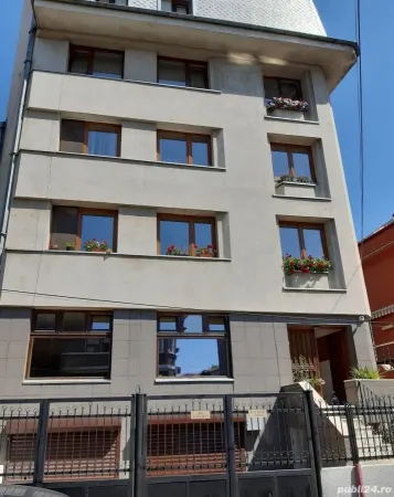 Apartament 3 camere București - poza 1