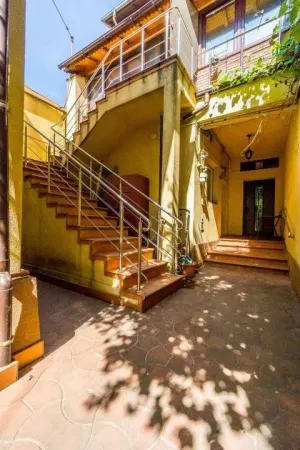Casă 5 camere București - poza 2