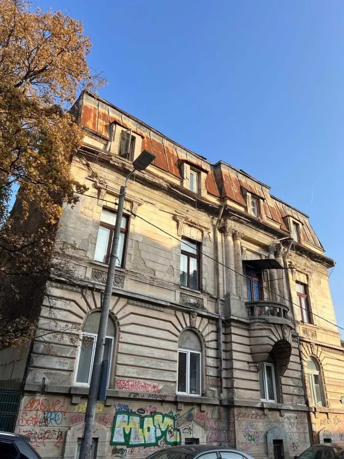 Casă 4 camere București - poza 1