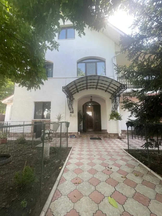 Casă 4 camere Iași - poza 1