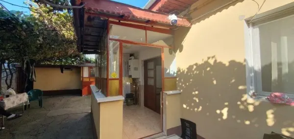 Casă 3 camere București - poza 1