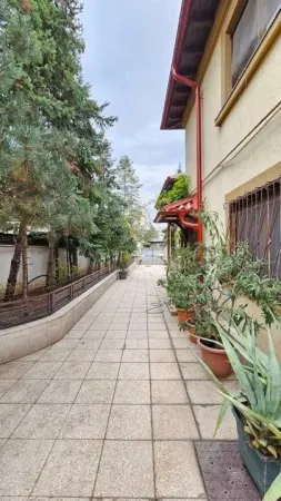 Casă 5 camere București - poza 1
