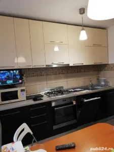 Apartament 4 camere decomandat Pacii-Gorjului-Apusului-Uverturii, COMPLEX COMERCIAL APUSULUI - Bucuresti